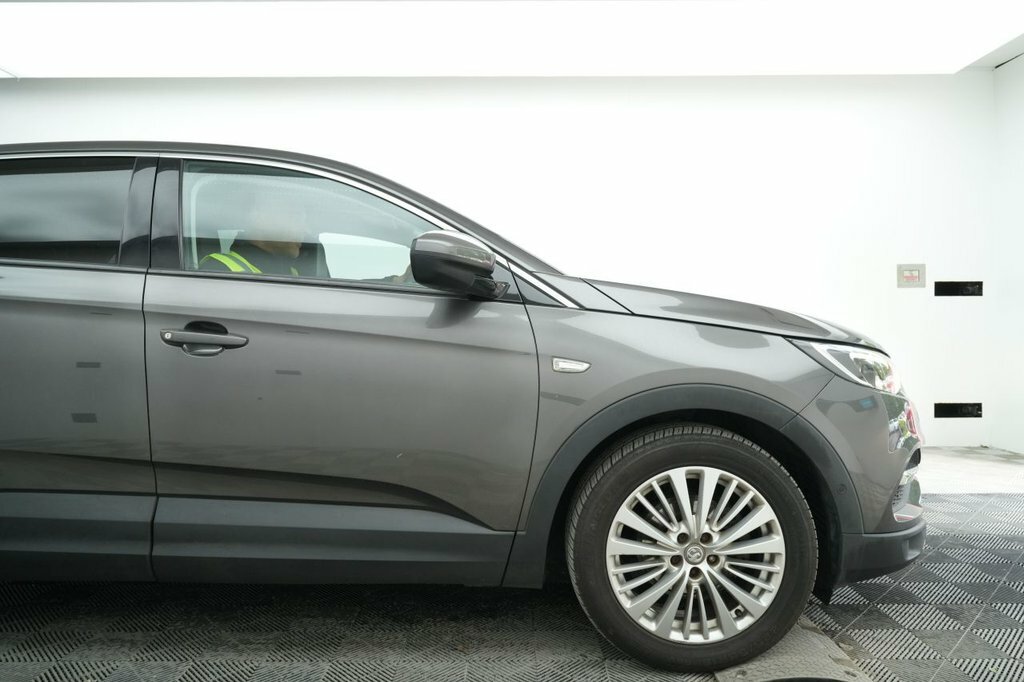 Vauxhall Grandland X 1.6L Sport Nav Grey #3
