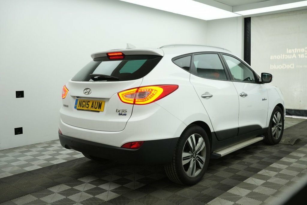 Hyundai Ix35 Crdi Se Nav 4X4 4Wd White #7