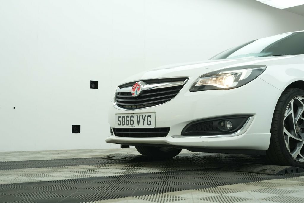 Vauxhall Insignia 1.6L Sri Vx Line Nav White #6