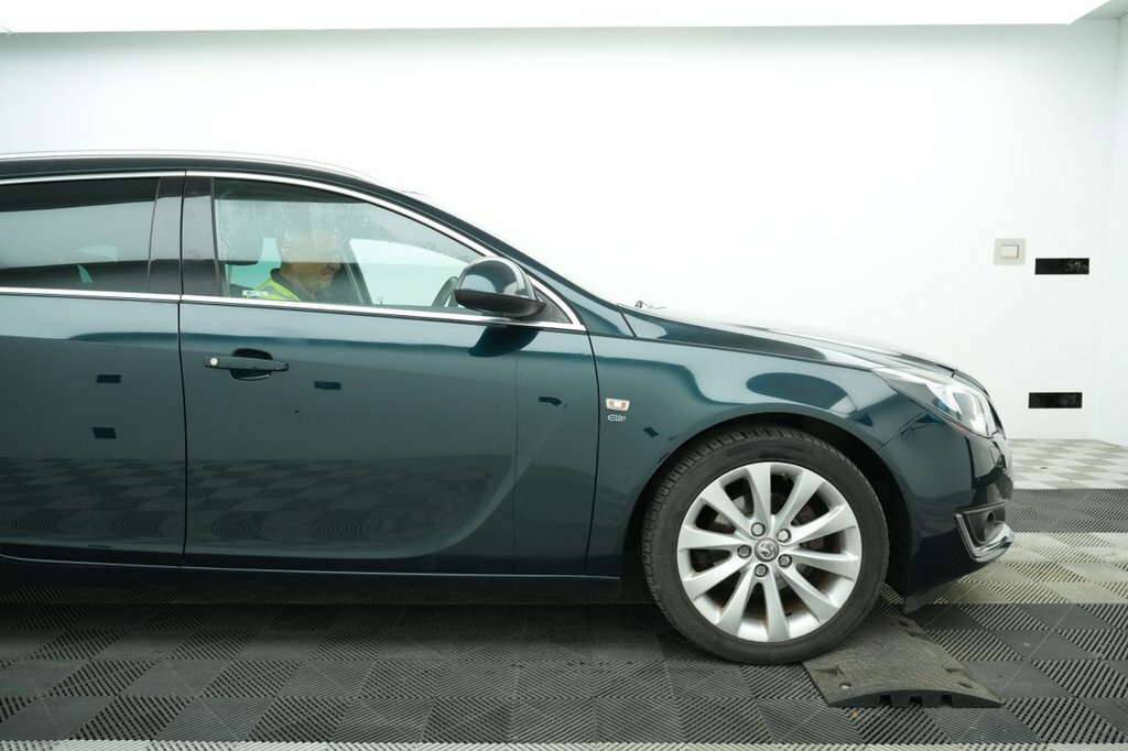 Vauxhall Insignia 1.6L Elite Green #3