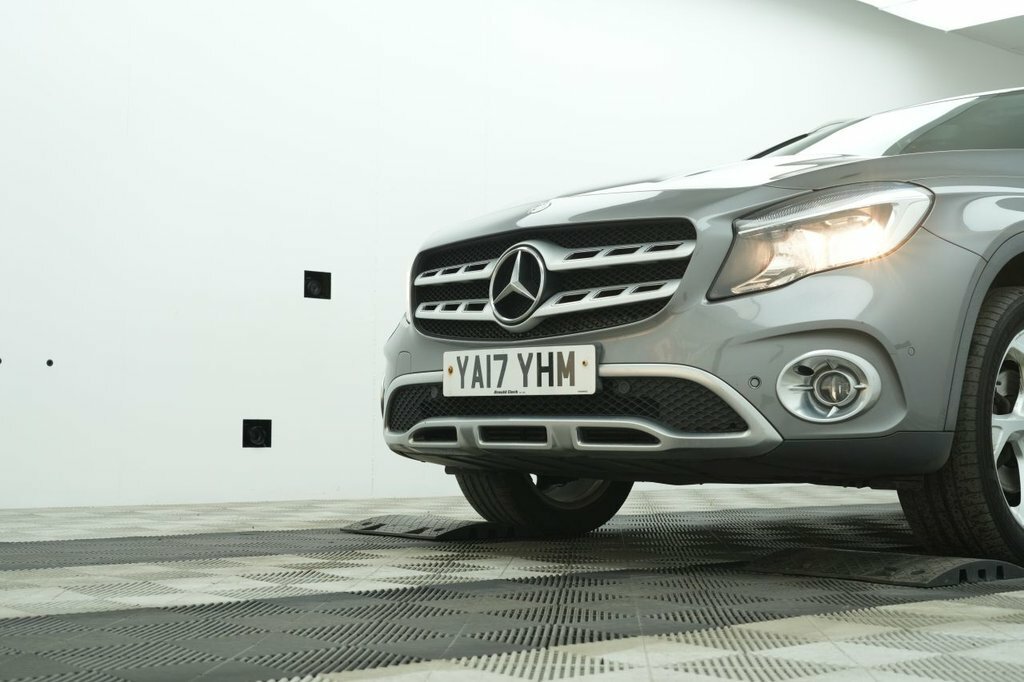 Mercedes-Benz GLA Class 2.1L Sport Grey #6