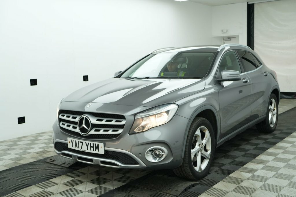 Mercedes-Benz GLA Class 2.1L Sport Grey #2
