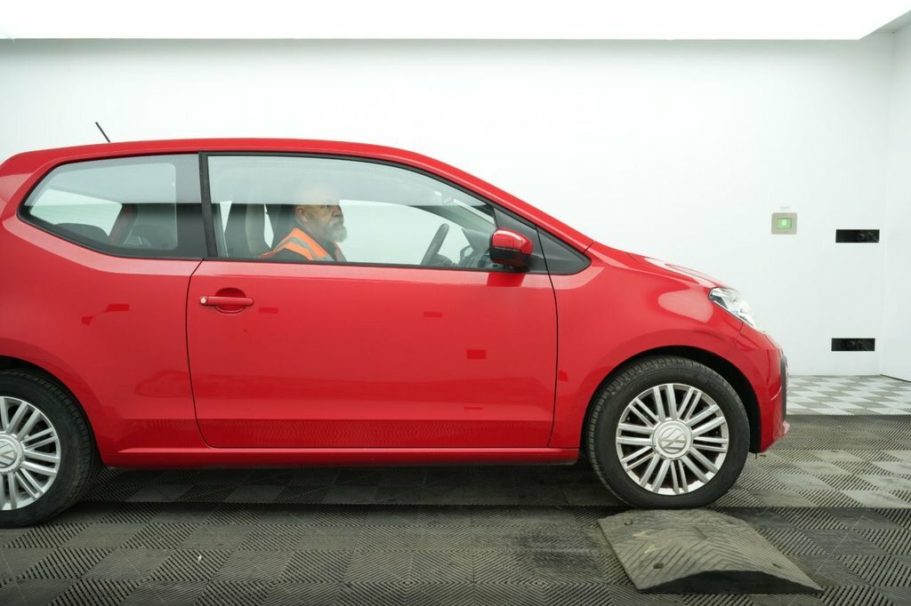 Volkswagen Up 1L Move Up Red #3