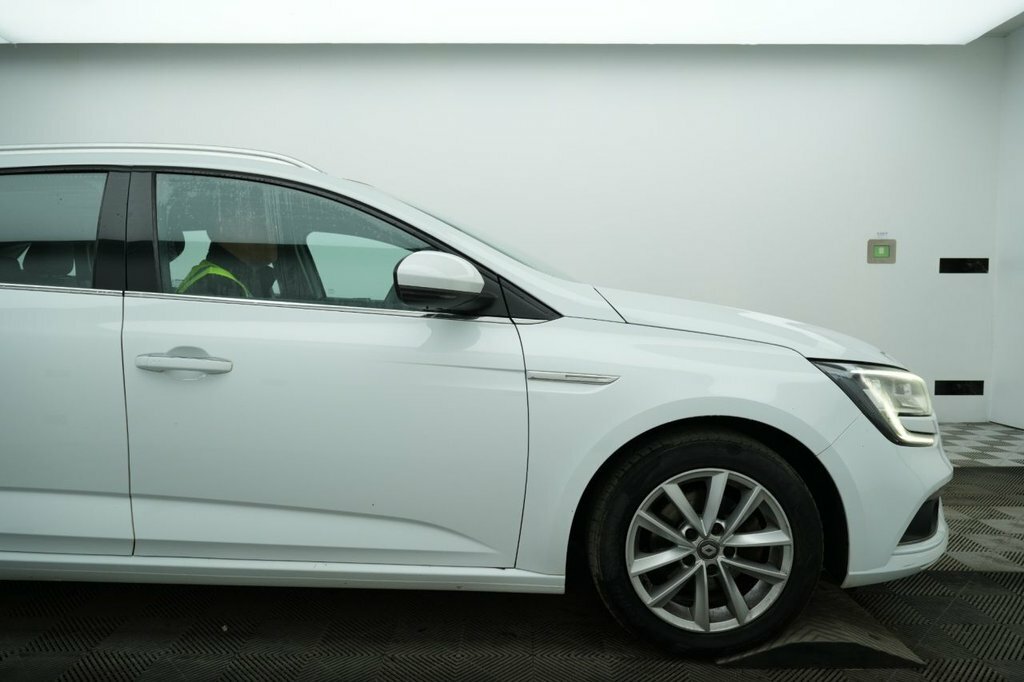 Renault Megane 1.5L Dynamique Nav White #3
