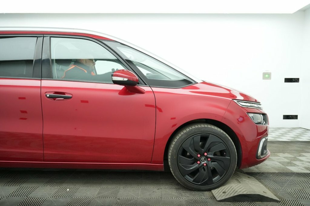 Citroen Grand C4 Picasso 2L Flair Red #2