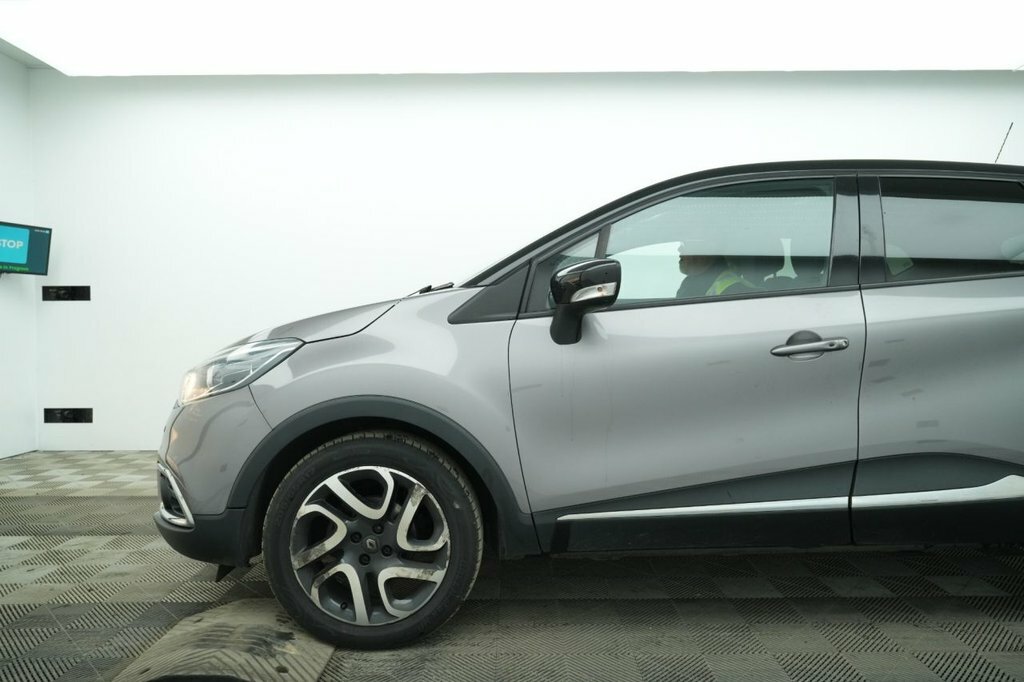 Renault Captur 0.9L Dynamique S Nav Grey #4