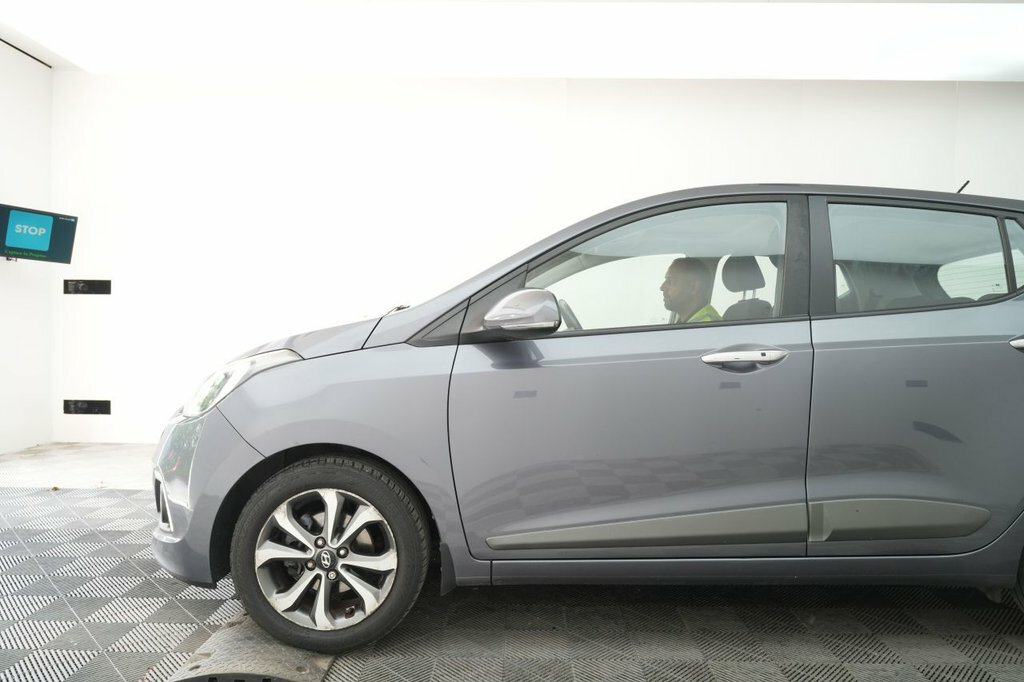 Hyundai I10 1.2L Premium Se Grey #4