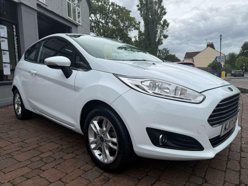 Ford Fiesta 1.2 Fiesta Zetec KJ17GGK White #5