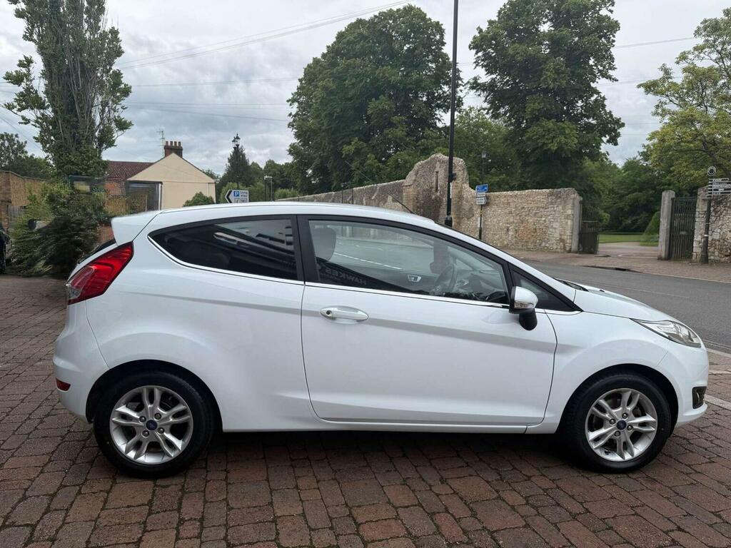 Ford Fiesta 1.2 Fiesta Zetec KJ17GGK White #3