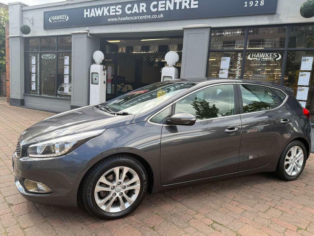 Kia Ceed 1.6 Crdi 2 Euro 5 Silver