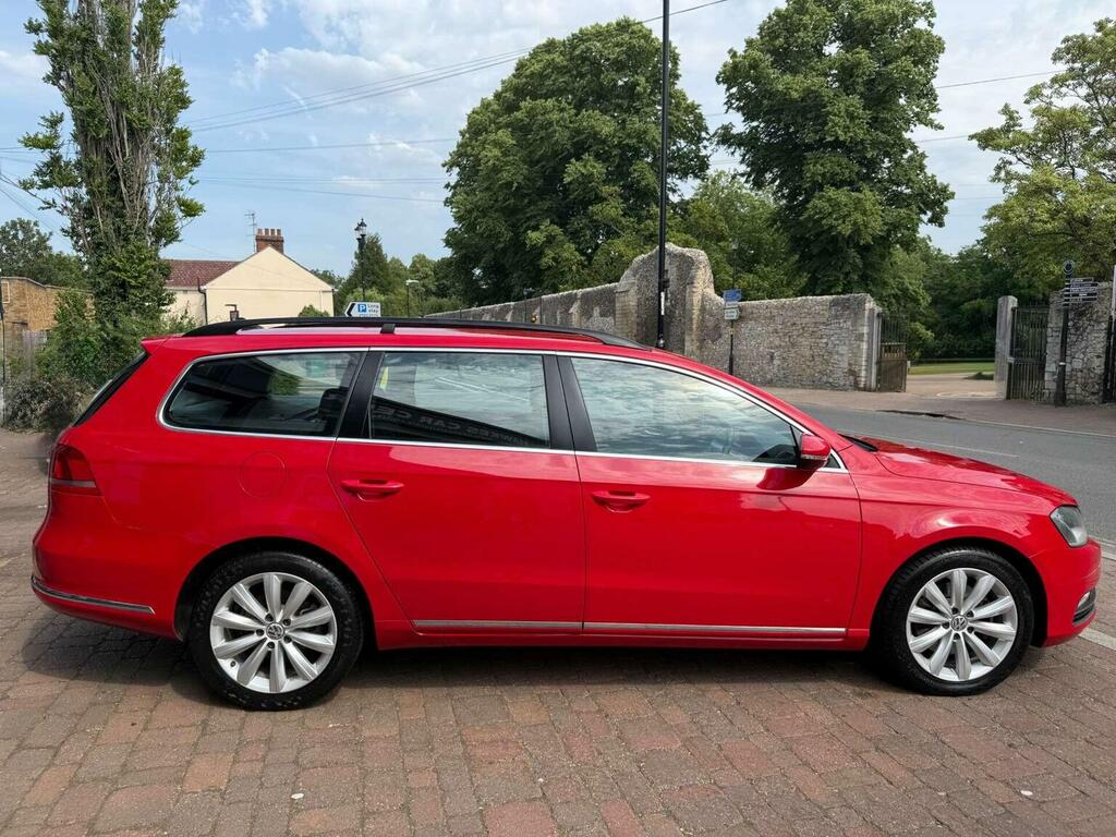 Volkswagen Passat Estate 1.6 Tdi Bluemotion Tech Highline Euro 5 S LV13VOP Red #3