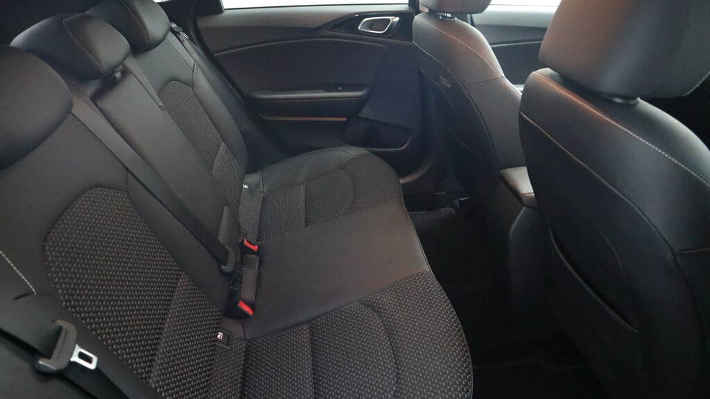 Kia Ceed 1.6 Crdi 2 Grey #12