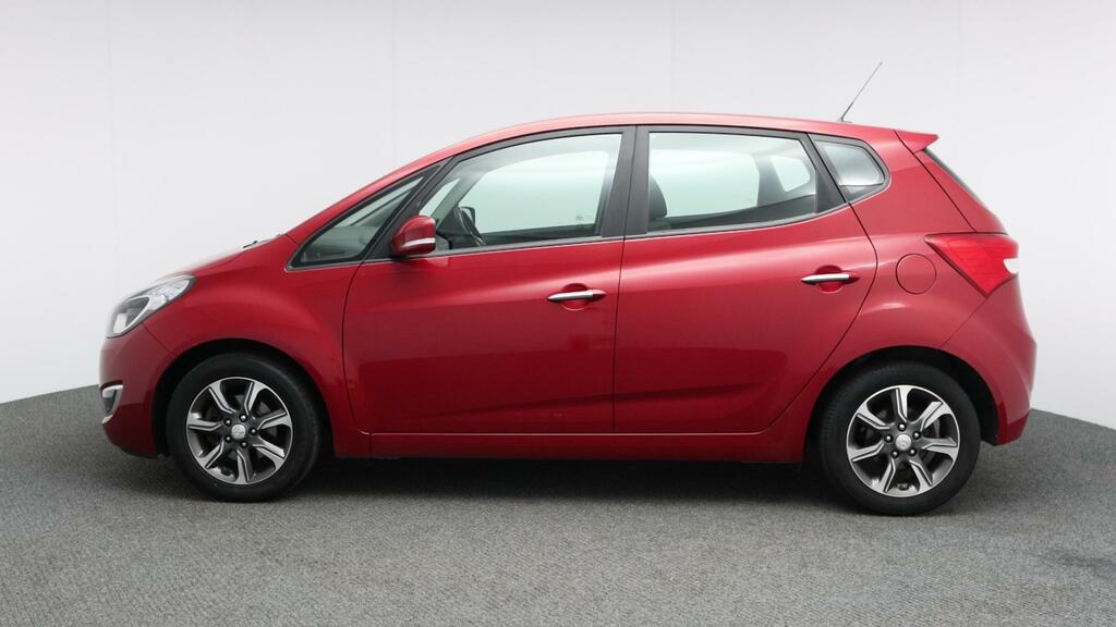 Hyundai Ix20 Mpv Red #6