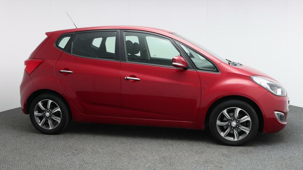 Hyundai Ix20 Mpv Red #2