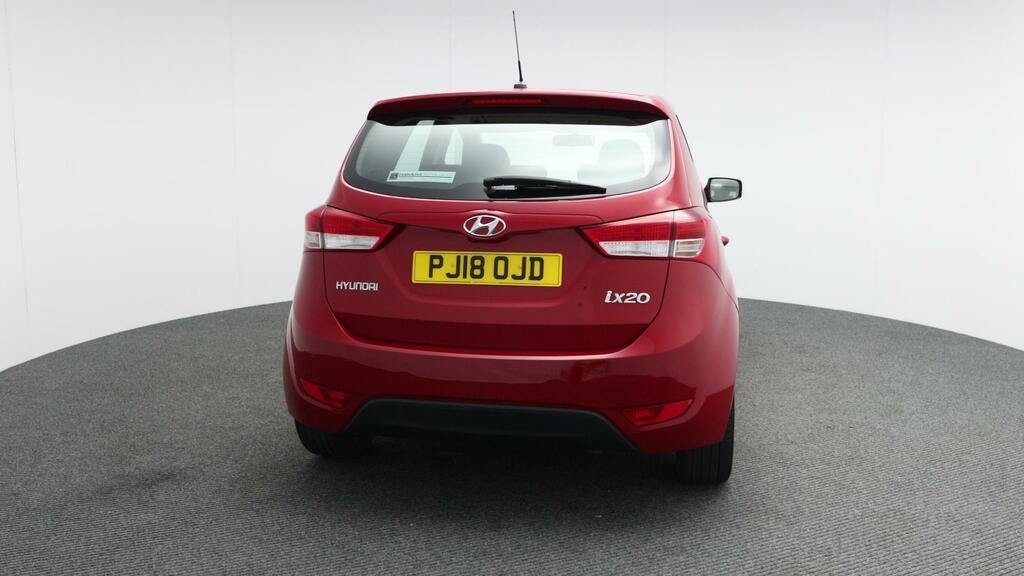 Hyundai Ix20 Mpv Red #4