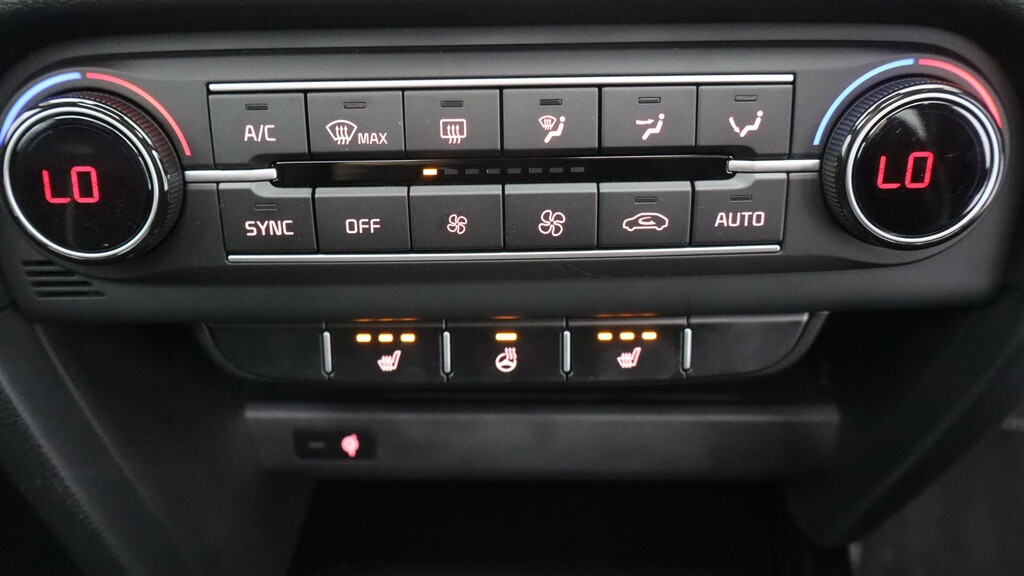 Kia Xceed Orange #20