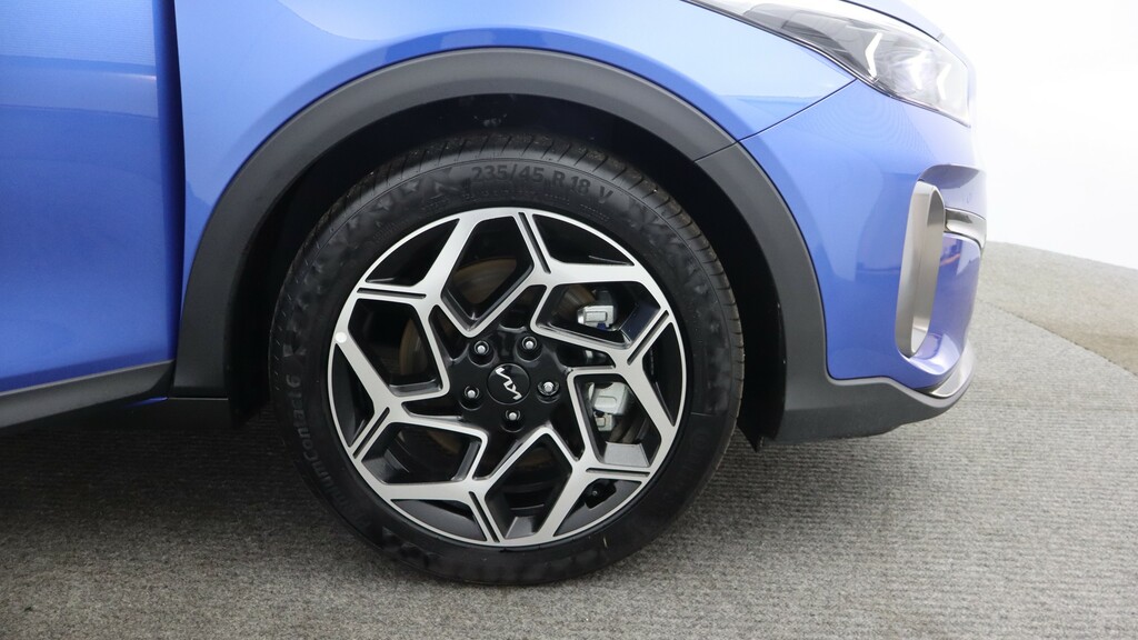 Kia Xceed Orange #35