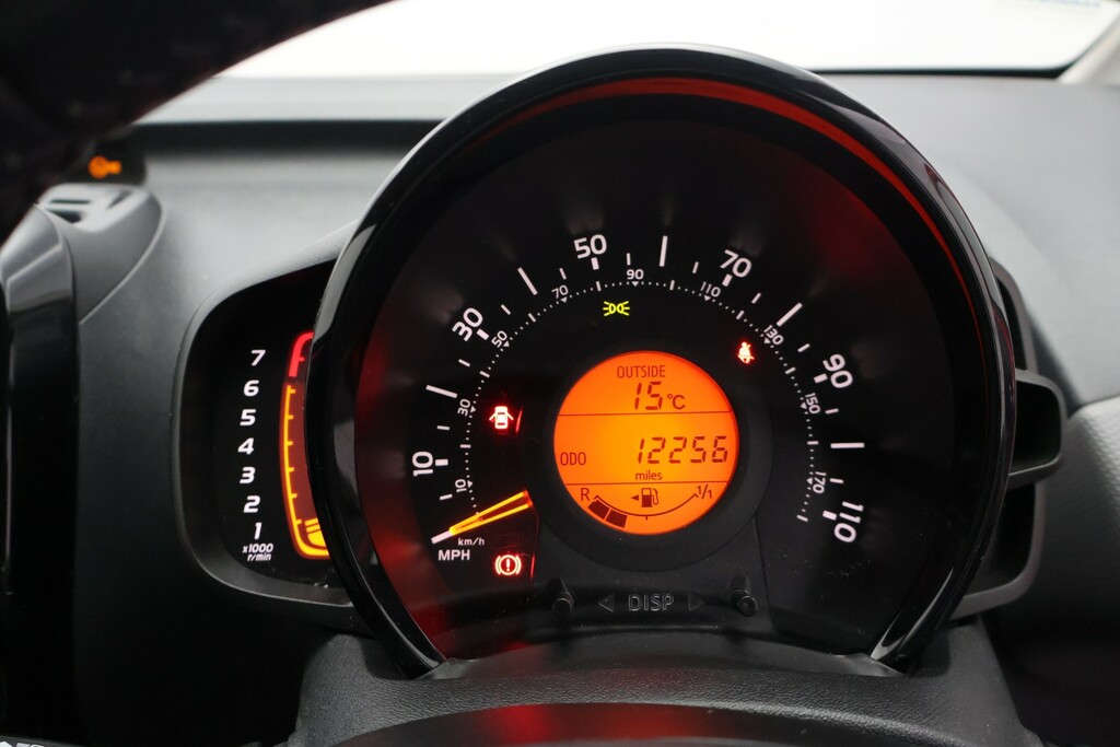 Peugeot 108 1.0 72 Active Red #19