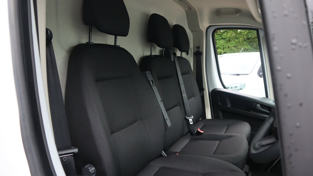 Peugeot Boxer Mpv White #16