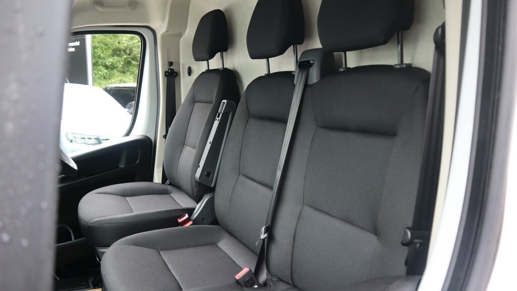 Peugeot Boxer Mpv White #17