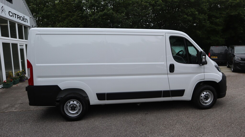 Peugeot Boxer Mpv White #2