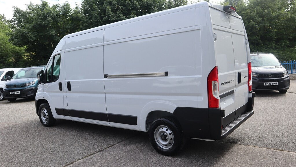 Peugeot Boxer Diesel White #3