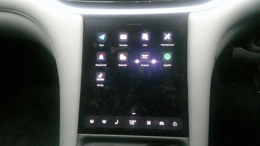 MG IM5 100Kwh Performance Saloon 4Wd 7 Grey #22