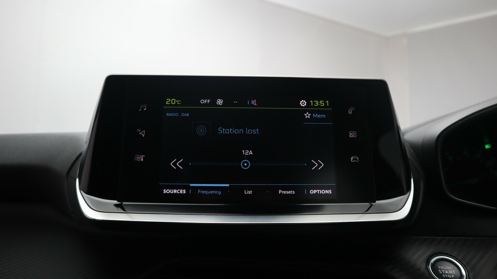 Peugeot e-2008 100Kw Gt Premium 50Kwh Black #17