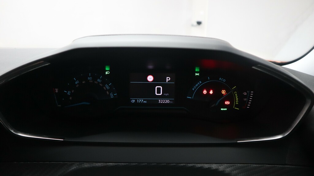 Peugeot e-2008 100Kw Gt Premium 50Kwh Black #16