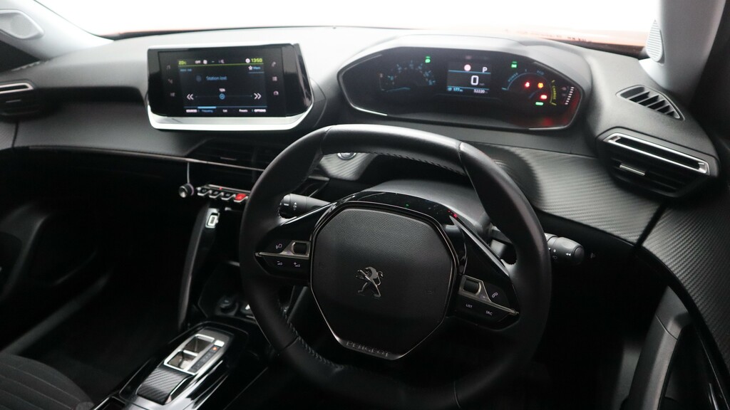Peugeot e-2008 100Kw Gt Premium 50Kwh Black #11