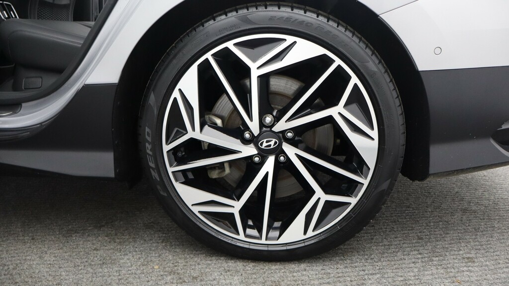 Hyundai Ioniq 6 First Edition Blue #22