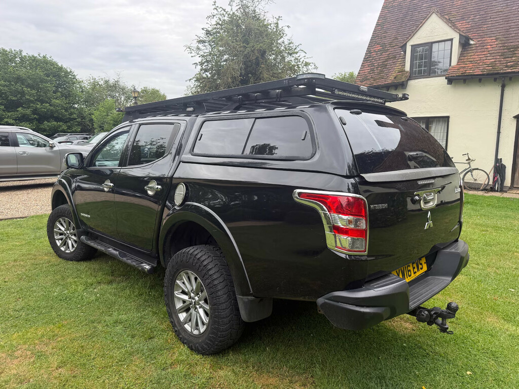 Mitsubishi L200 Double Cab Di-d 178 Barbarian 4Wd Pick Up Die Black #4