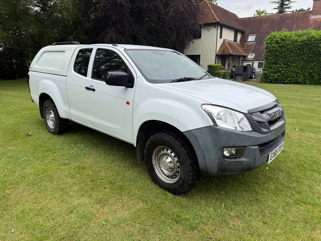 Isuzu D-Max 2.5Td Extended Cab 4X4 Pick Up White