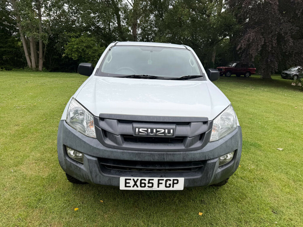 Isuzu D-Max 2.5Td Extended Cab 4X4 Pick Up White #2
