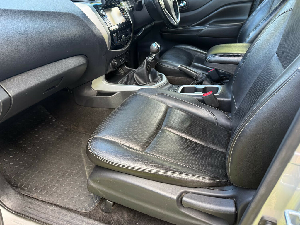 Nissan Navara Automatic Grey #8