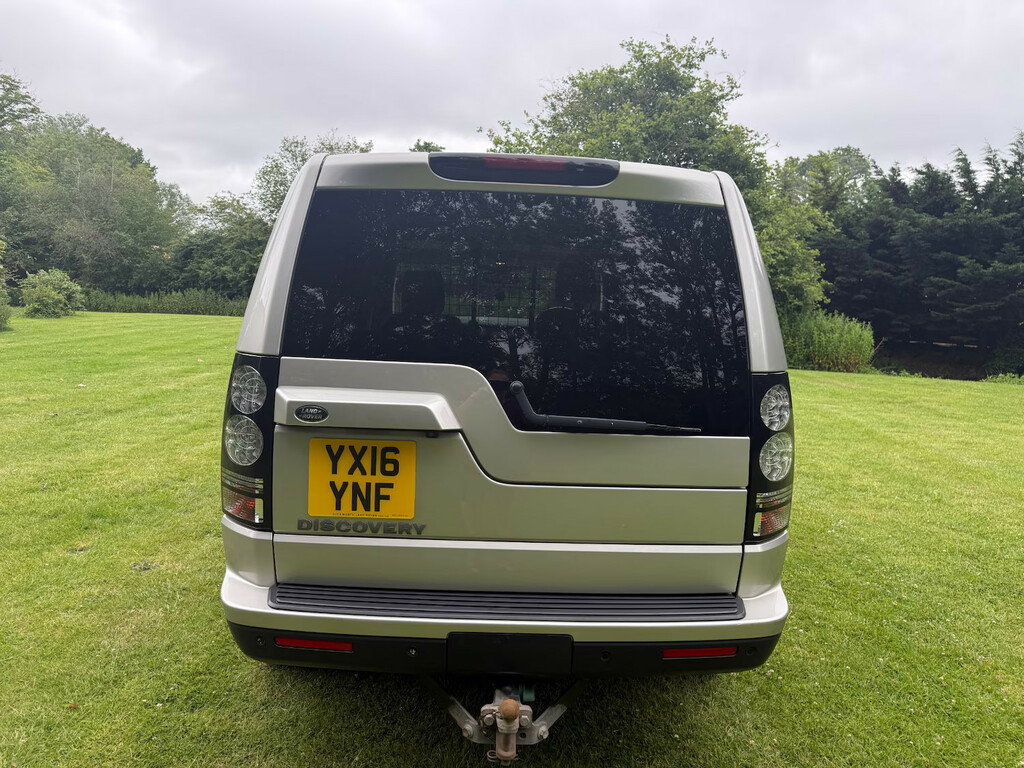 Land Rover Discovery Se Commercial Sd V6 Panel Van Gold #5