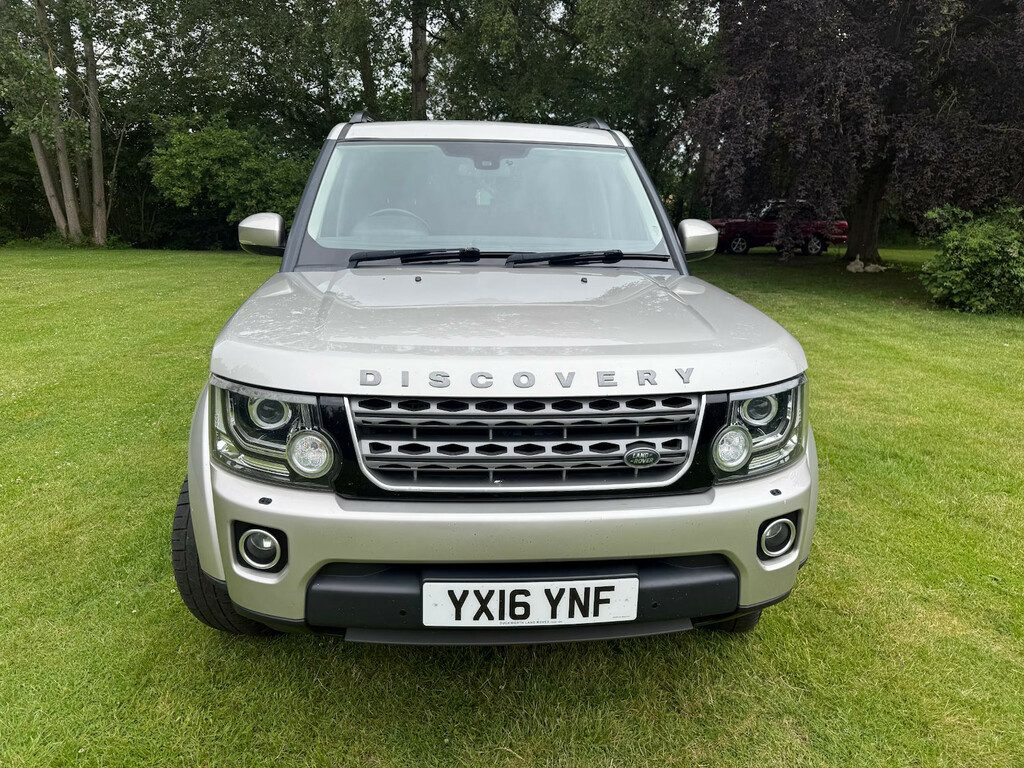 Land Rover Discovery Se Commercial Sd V6 Panel Van Gold #2