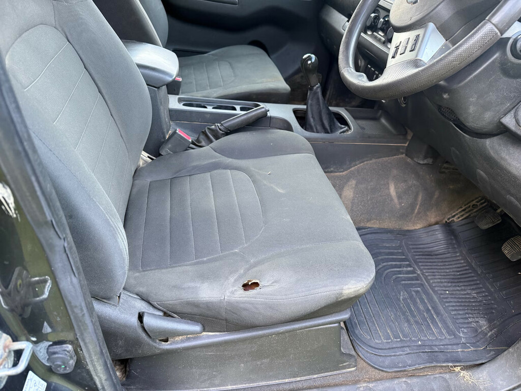 Nissan Navara 2.5L Dci Acenta 4X4 Shr Dcb Grey #11