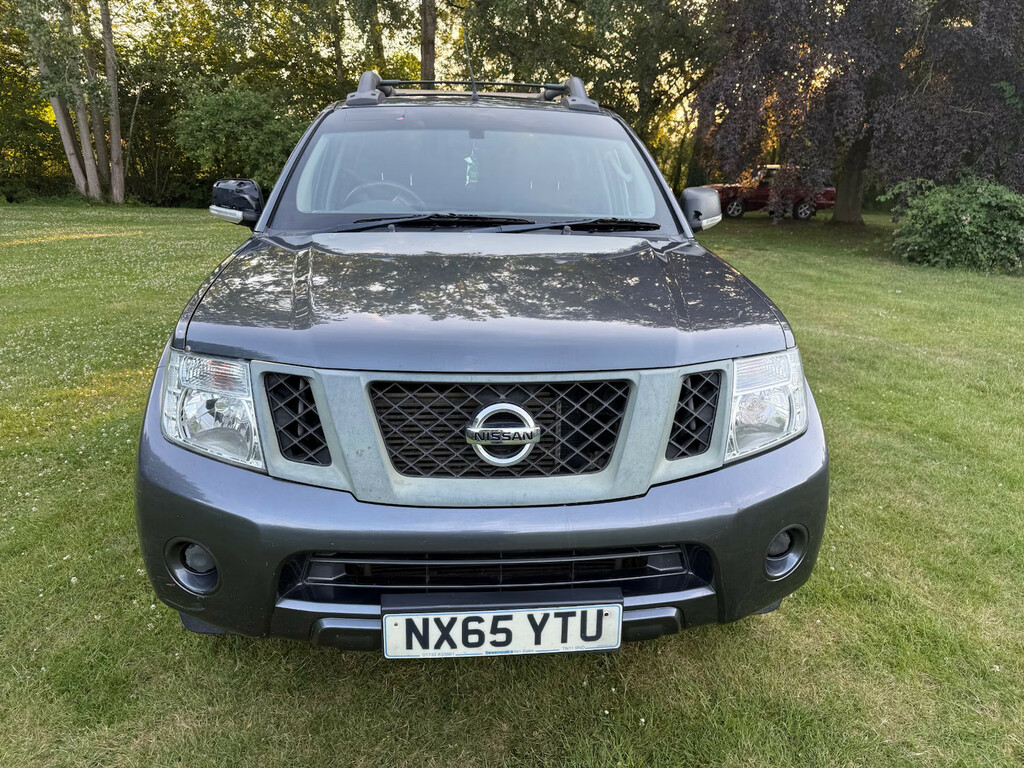 Nissan Navara Double Cab Pick Up Visia 2.5Dci 144 4Wd Double Cab Grey #2