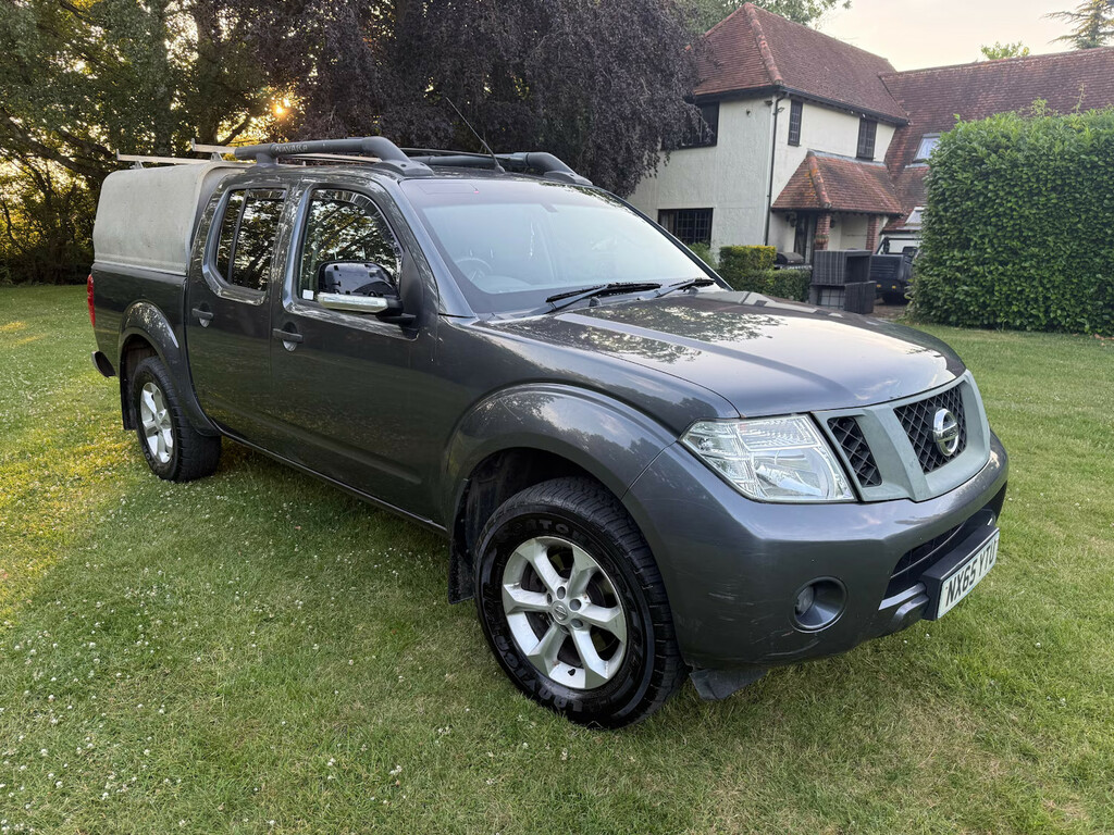 Nissan Navara Double Cab Pick Up Visia 2.5Dci 144 4Wd Double Cab Grey #3
