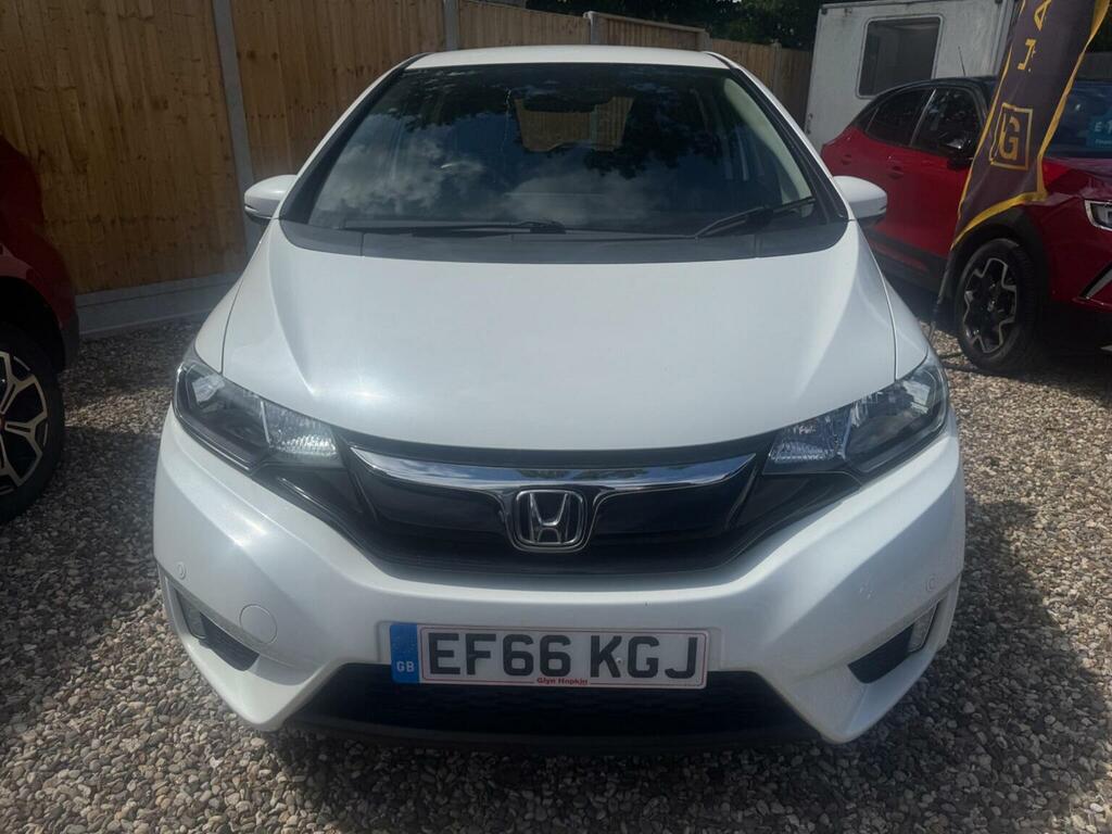 Honda Jazz Hatchback 1.3 I-vtec Se Navi Euro 6 Ss 201 EF66KGJ White #2