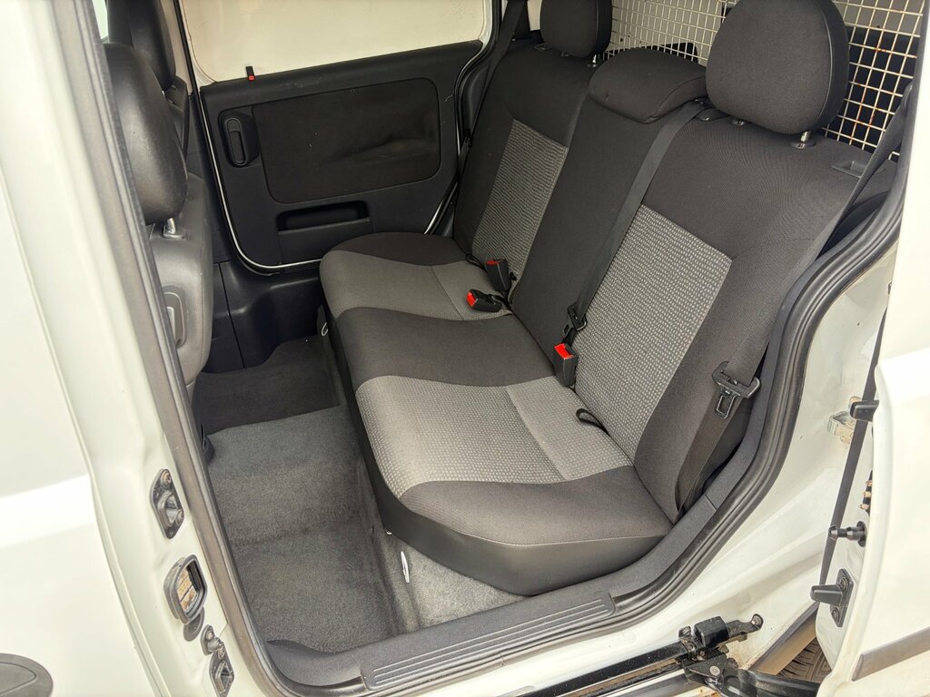 Vauxhall Combo 1.7 2000 Cdti 16V Crew Van Fwd L White #5