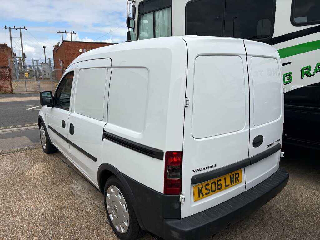 Vauxhall Combo 1.7 2000 Cdti 16V Crew Van Fwd L White #2