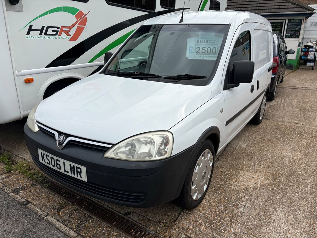 Vauxhall Combo 1.7 2000 Cdti 16V Crew Van Fwd L White