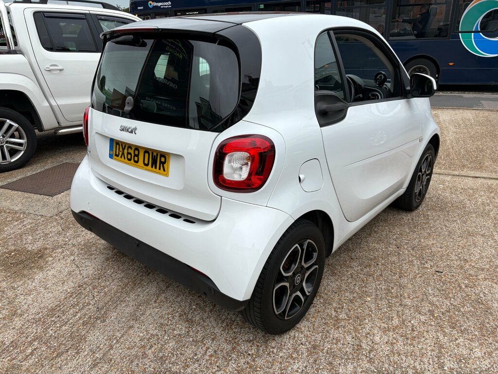 Smart Fortwo Coupe 1.0 Prime Premium Coupe Twinamic Euro White #6