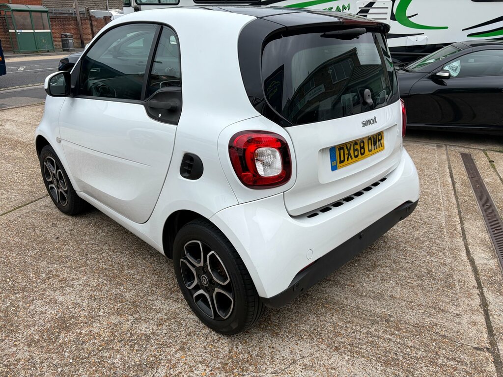 Smart Fortwo Coupe 1.0 Prime Premium Coupe Twinamic Euro White #4