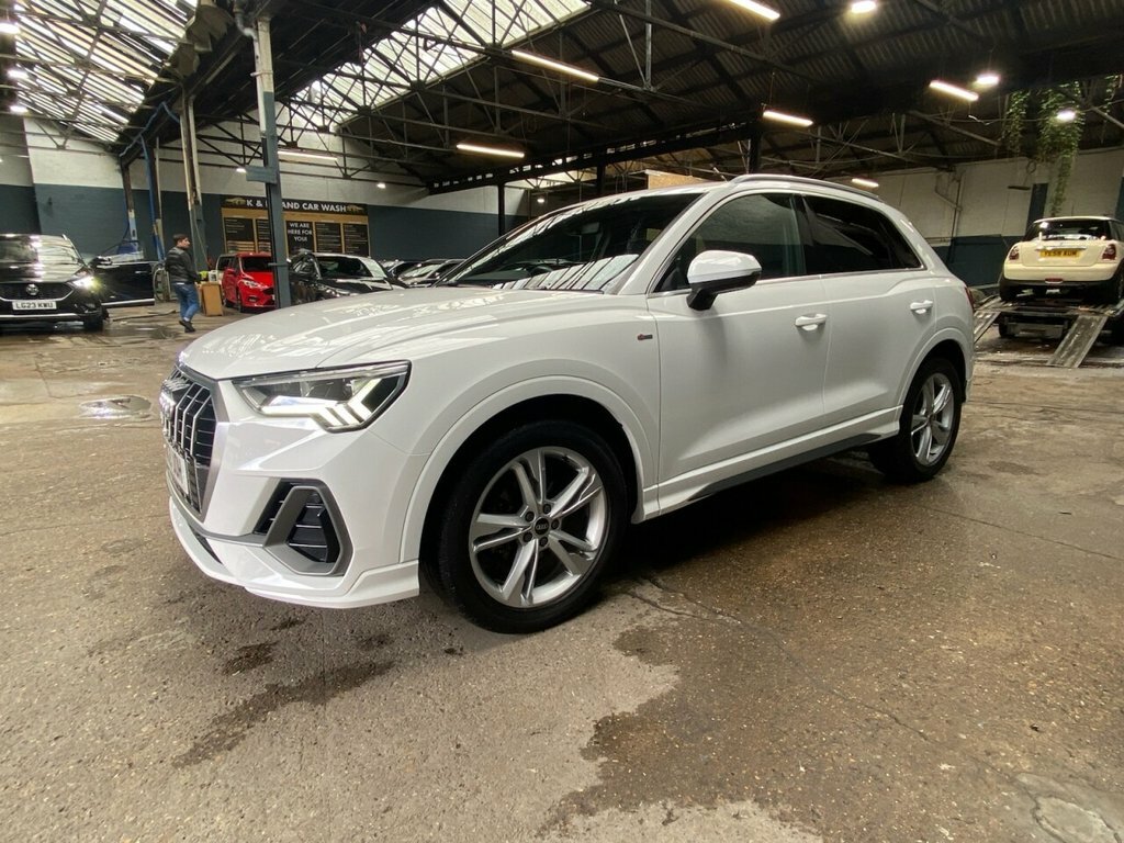 Audi Q3 1.5L S Line MW21UOH White #3