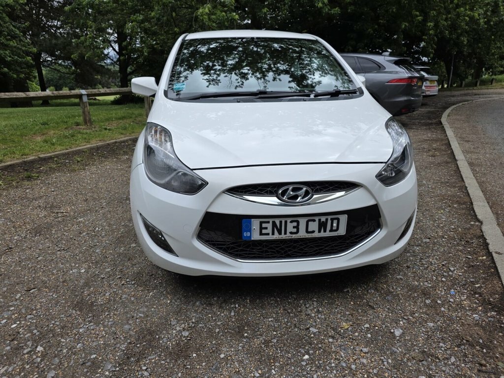 Hyundai Ix20 1.6L Active White #3