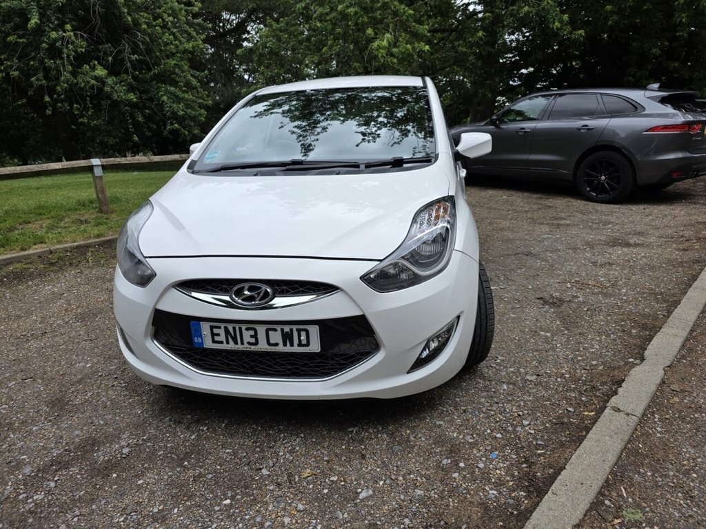 Hyundai Ix20 1.6L Active White #5