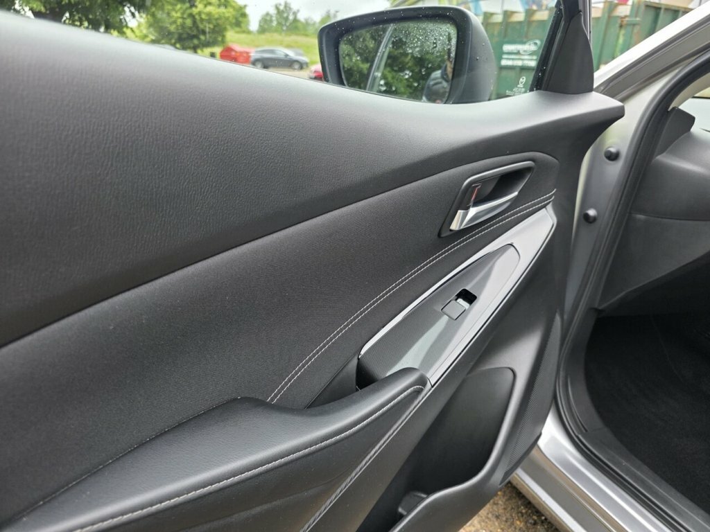 Mazda 2 2 Tech Edition Blue #104